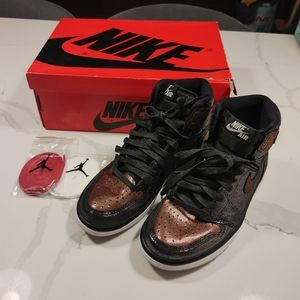NIKE AIR JORDAN 1 Hi OG Fearless ROSE GOLD